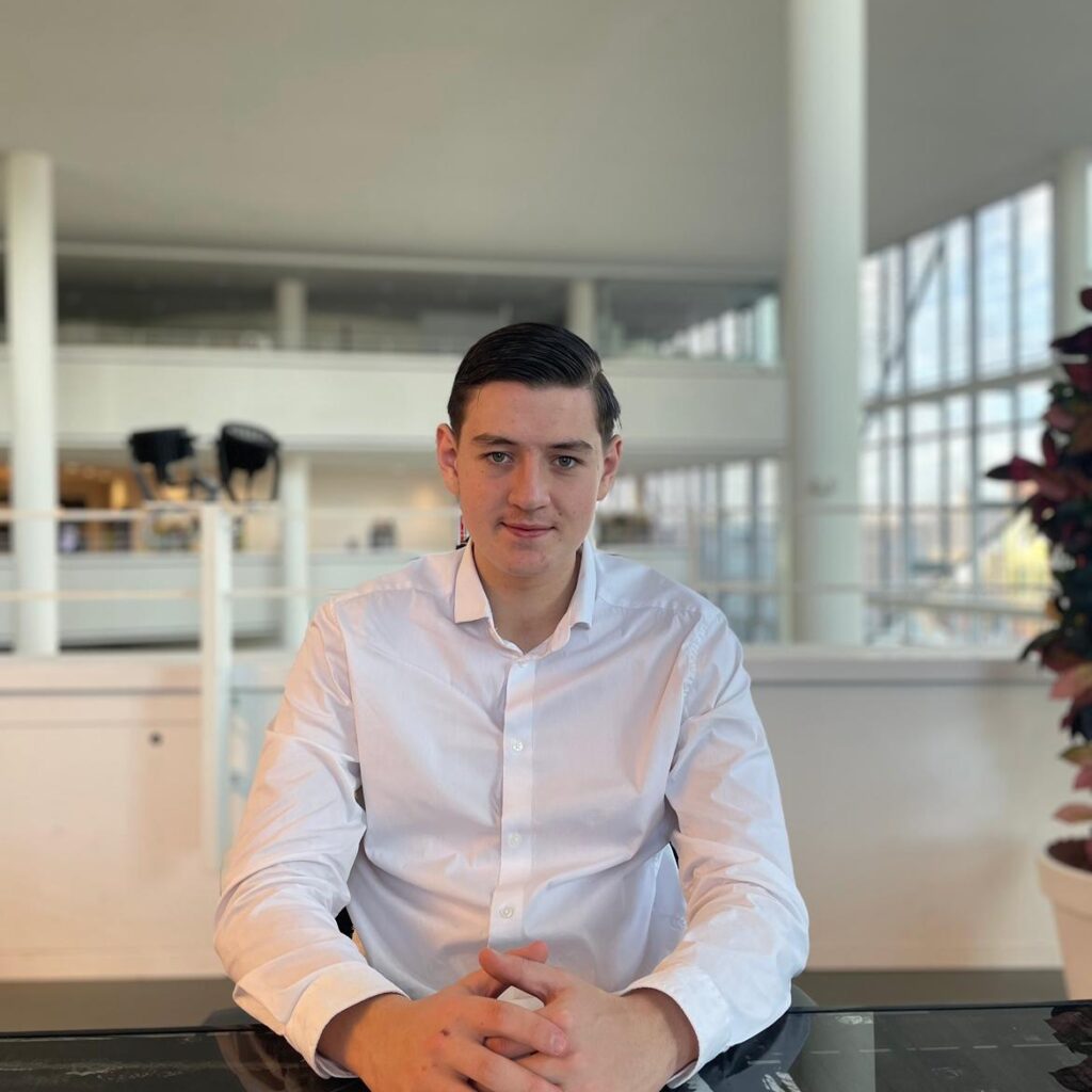 2ad5c974-00c5-4cf1-b999-0c35bbb8a826